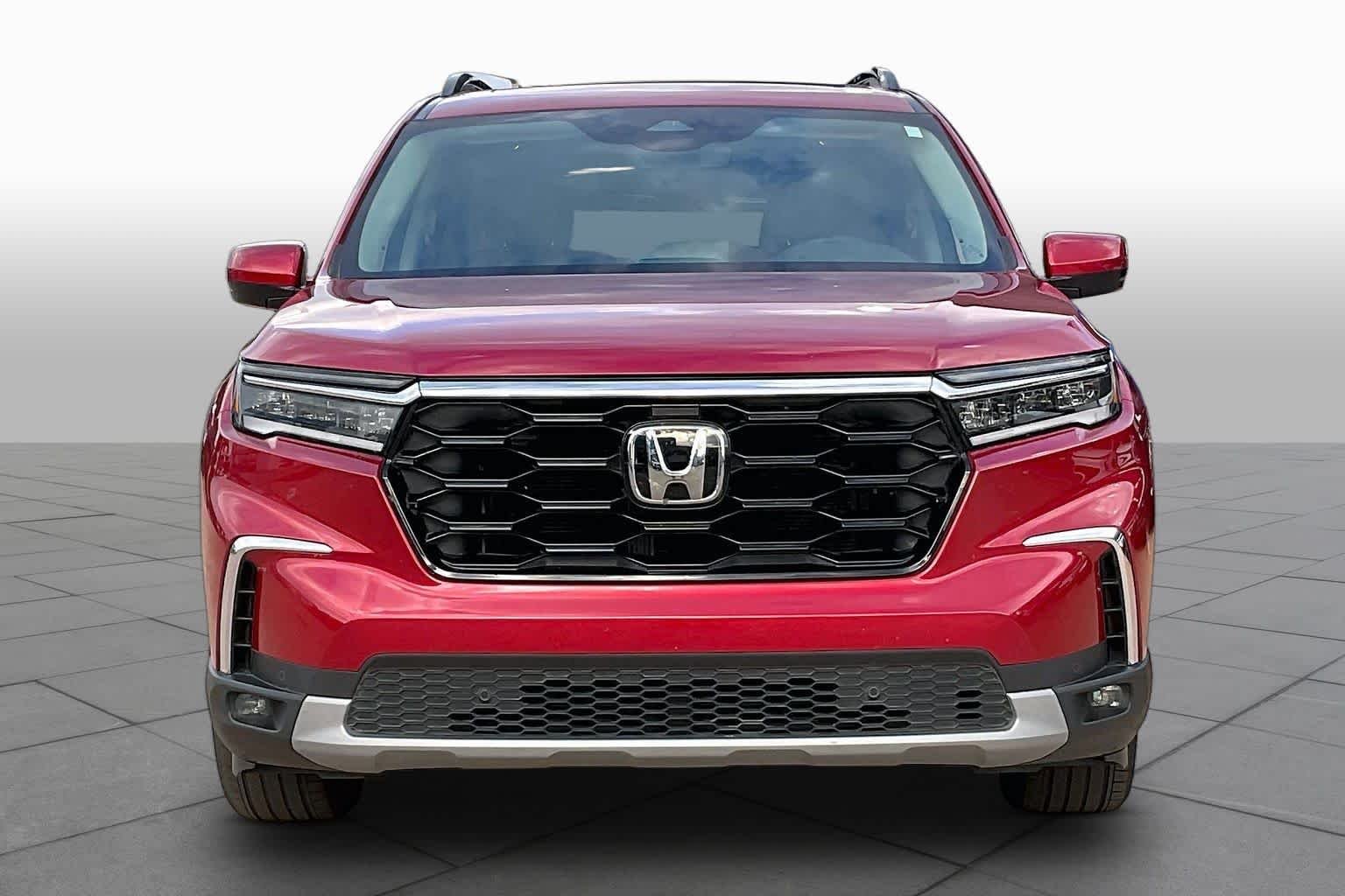 Used 2025 Radiant Red Metallic II Honda Touring image 4