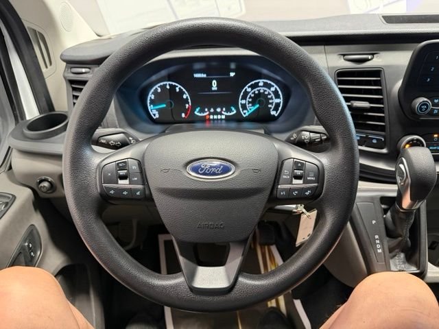 Used 2025 Oxford White Ford Base image 26