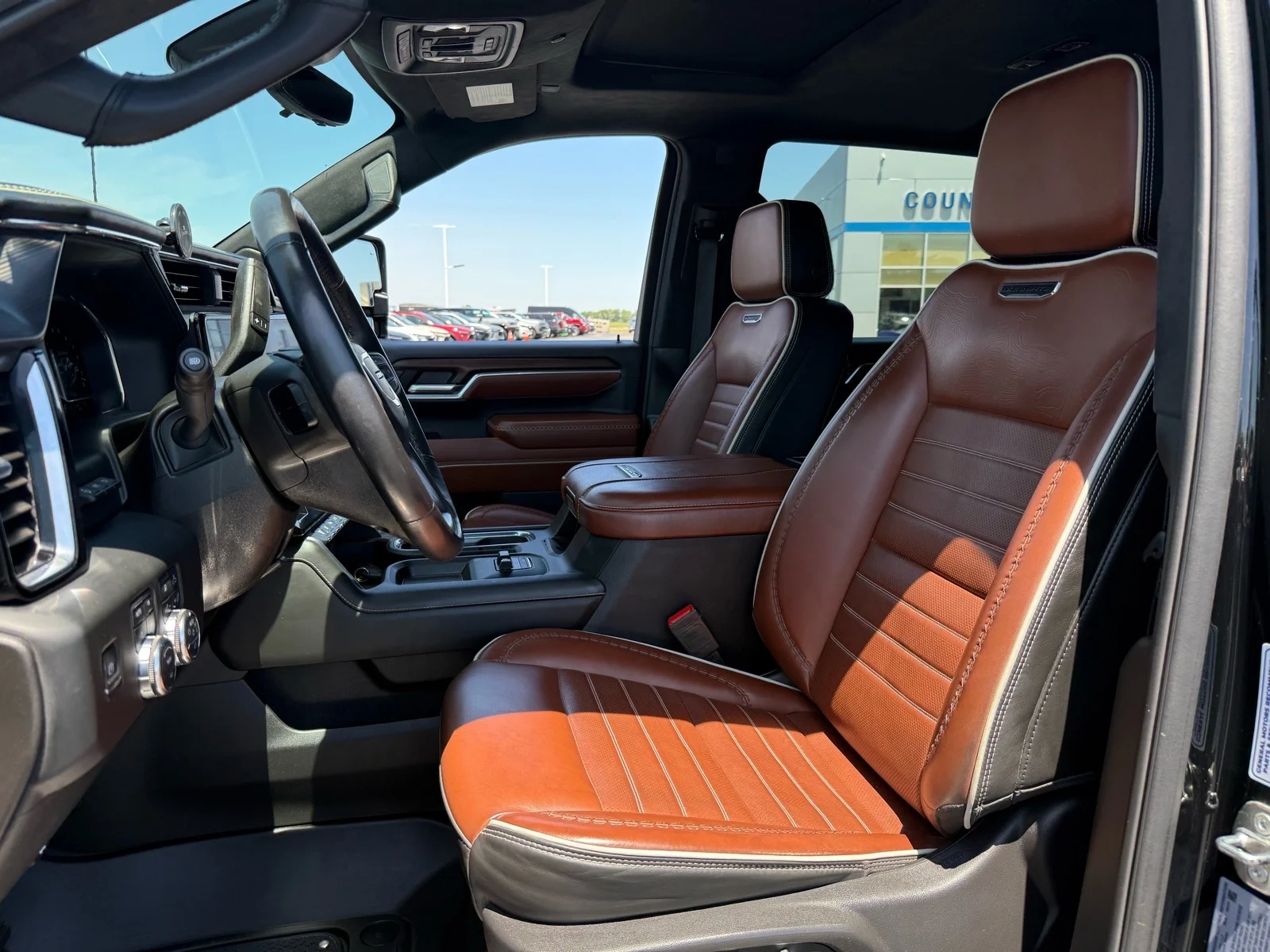 Used 2024 Onyx Black GMC Denali Ultimate image 11