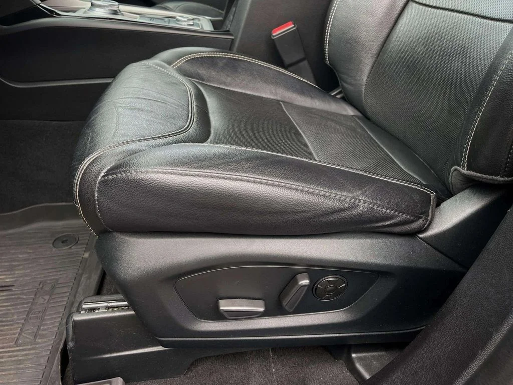 Used 2022 Agate Black Metallic Ford ST image 29