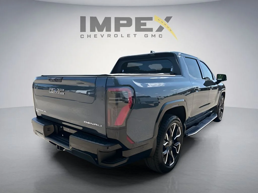 Used 2025 Blue GMC Denali image 7
