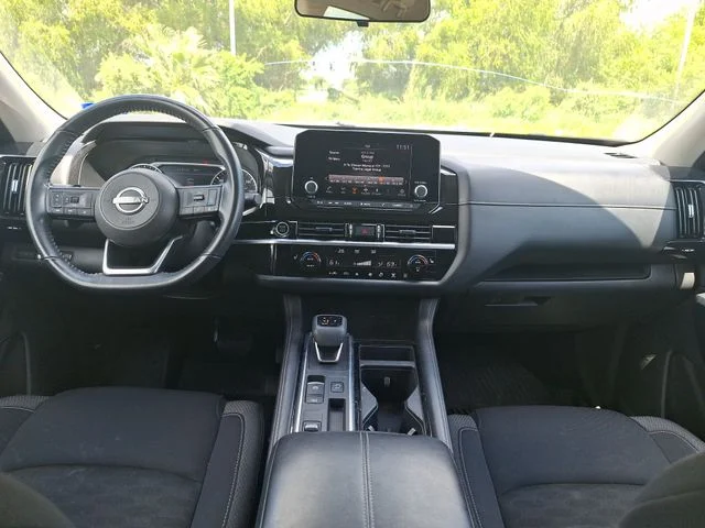 Used 2024 White Nissan SV image 11