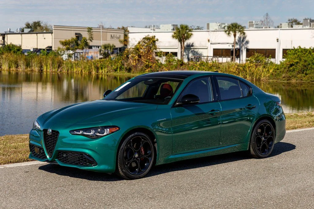 2025 Alfa Romeo Giulia Base - Photo 7