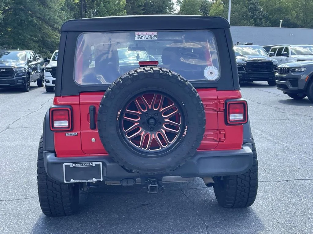 Used 2022 Red Jeep Unlimited Sport image 7