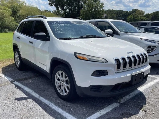 2016 Jeep Cherokee Sport