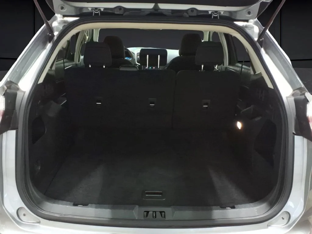 Certified Used 2022 Silver Metallic Ford SE image 30