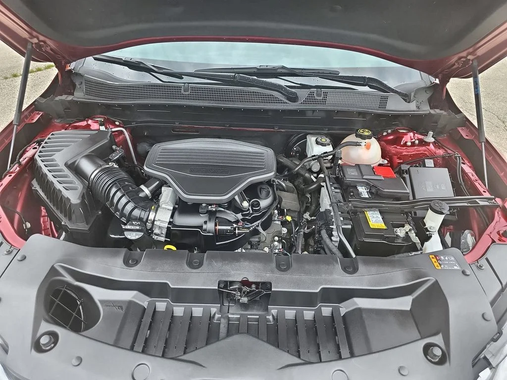 Used 2020 Red Chevrolet LT image 31