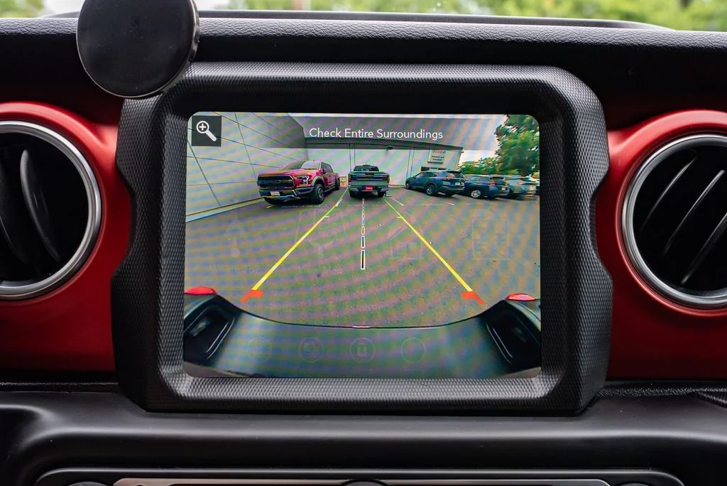 Used 2021 Red Jeep Rubicon image 18