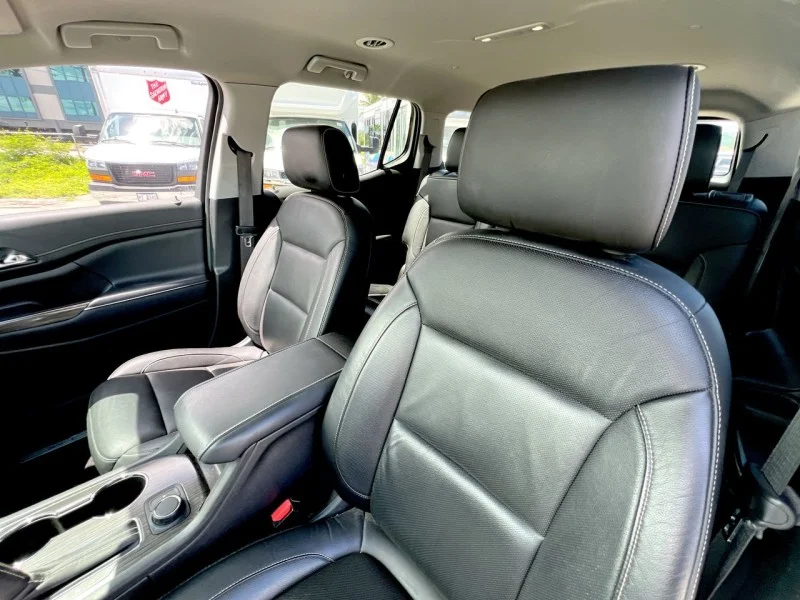 Used 2019 Silver GMC SLT image 14