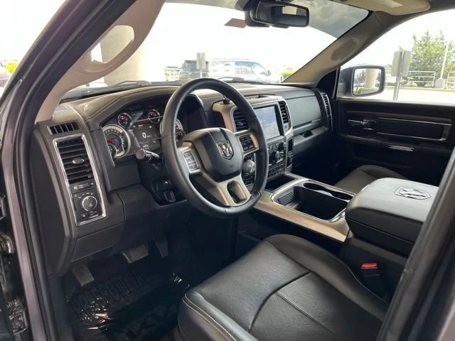 Used 2018 Granite Crystal Metallic Clearcoat Ram Laramie image 39