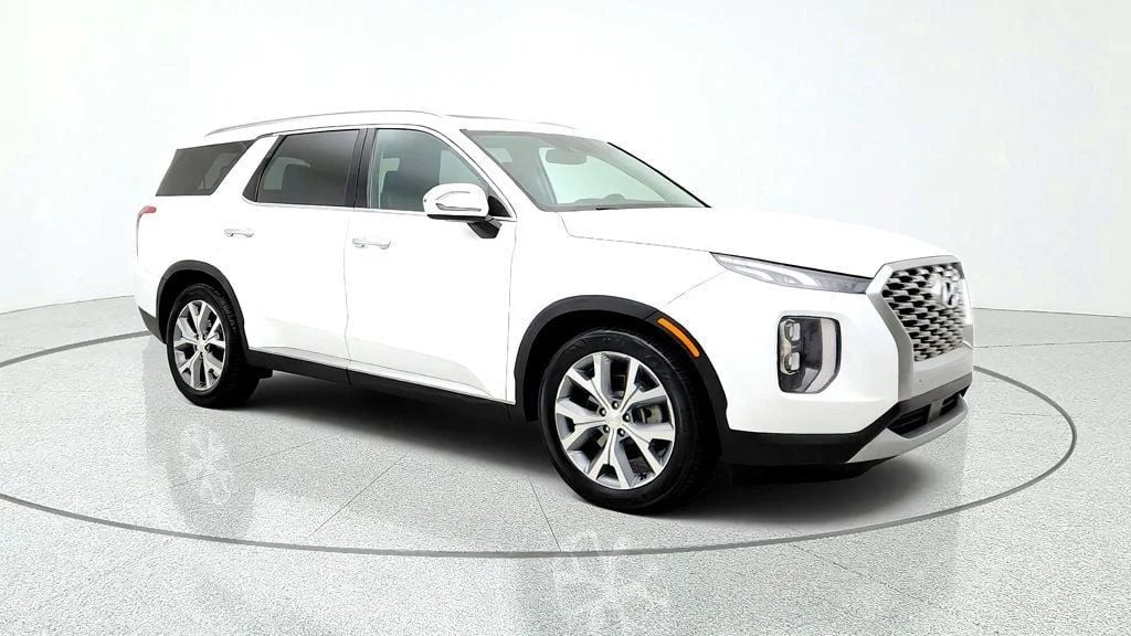 Used 2021 Hyper White Hyundai SEL AWD image 3
