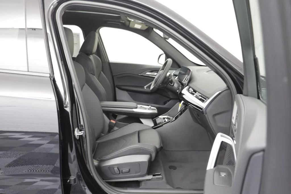 New 2026 Black BMW xDrive28i image 20