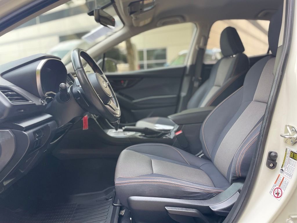 Used 2018 Crystal White Pearl Subaru 2.0i Premium image 17