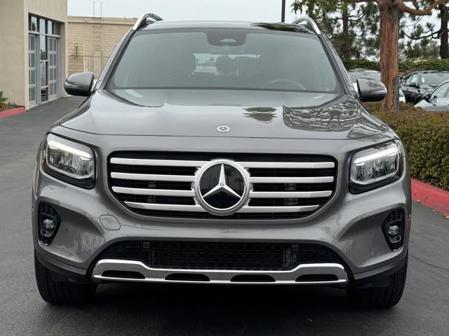 Used 2026 Mountain Grey Metallic Mercedes-Benz GLB 250 image 3