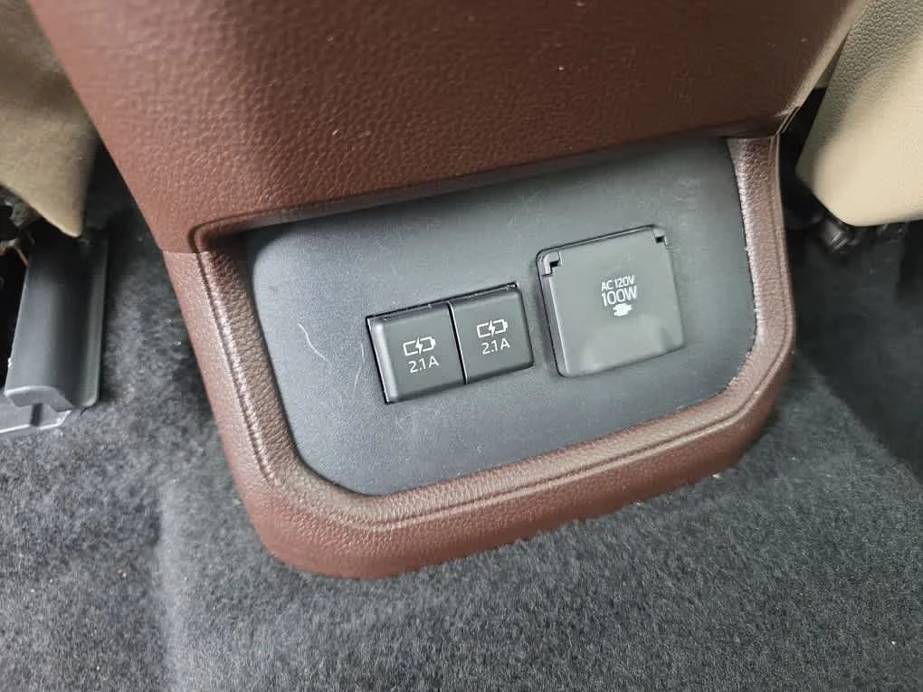 Used 2021 Moon Dust Toyota Platinum image 19