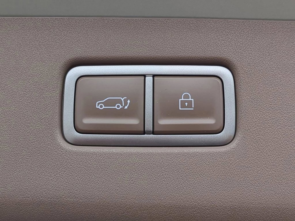 New 2026 Wolf Gray / Black Roof Kia GT-Line AWD image 16