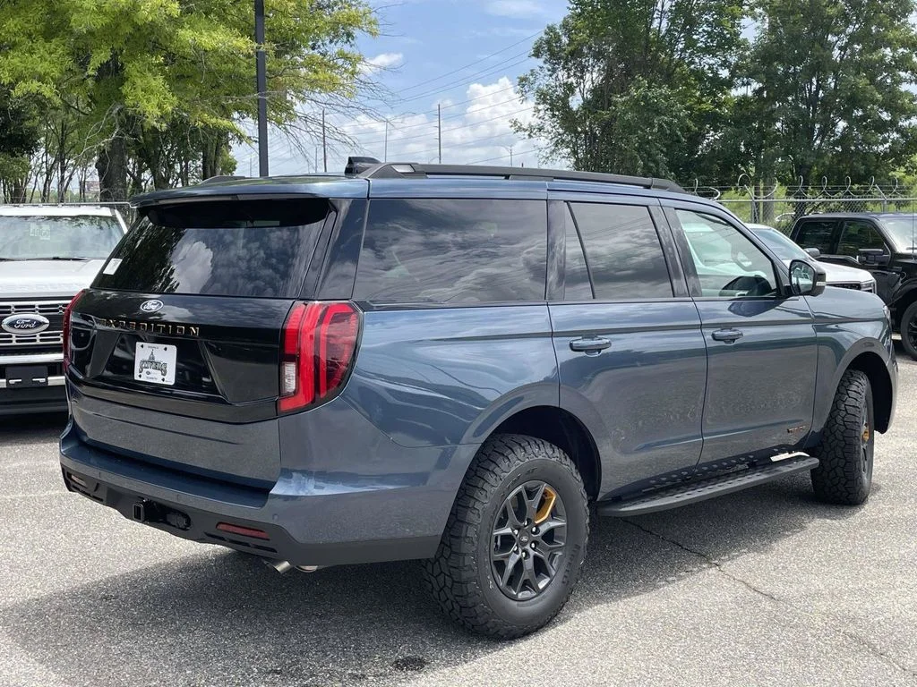 New 2027 Nocturnal Blue Metallic Ford Tremor® image 3