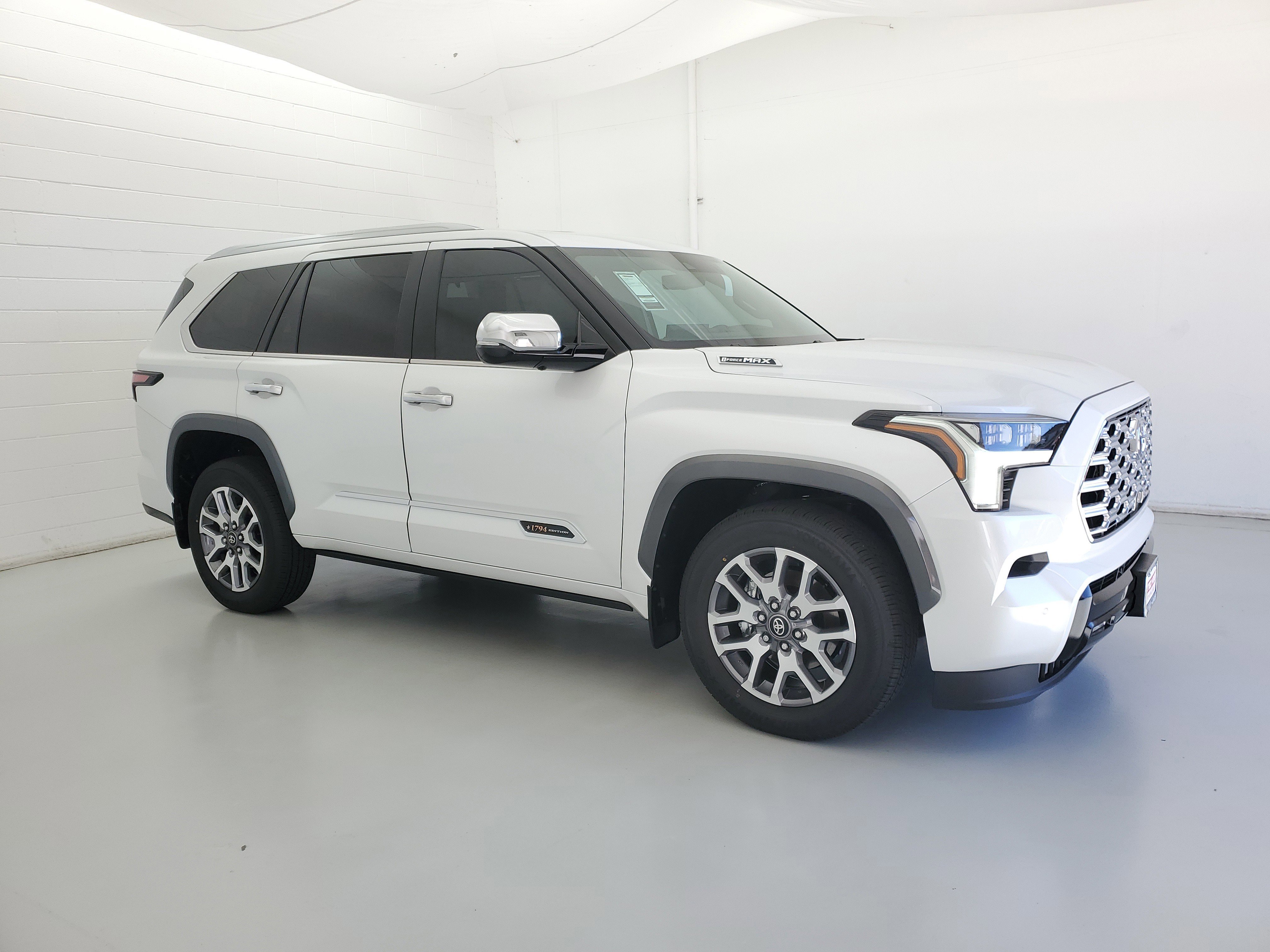 New 2026 Wind Chill Pearl <sup>1</sup> Toyota  1794 Edition image 4