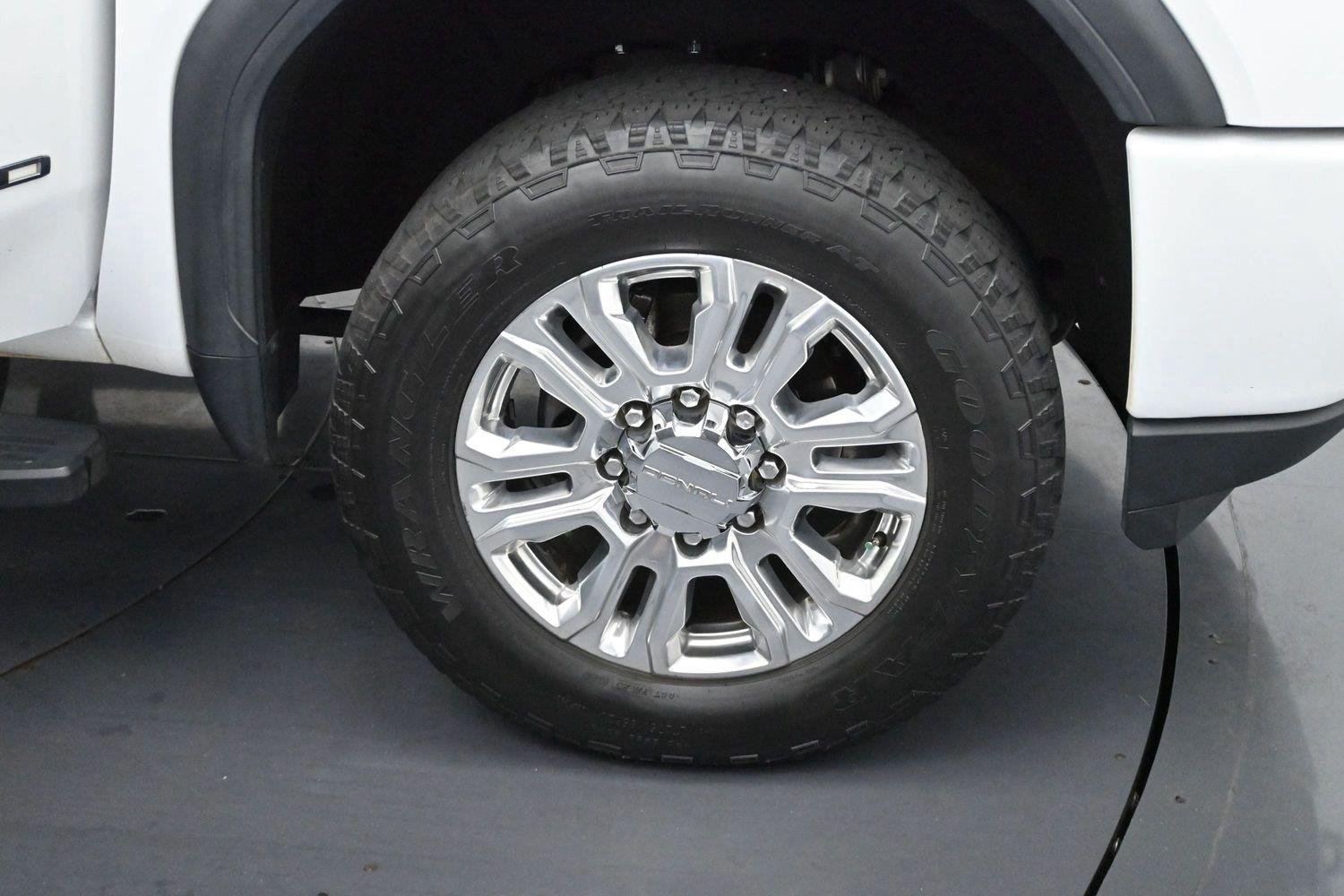 Used 2021 Summit White GMC Denali image 35