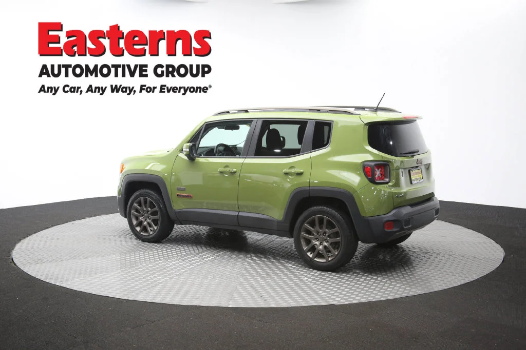 Used 2016 Green Jeep Latitude image 66