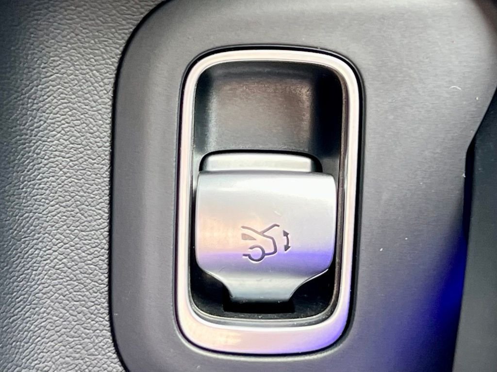 Certified Used 2023  Mercedes-Benz S 580 image 30