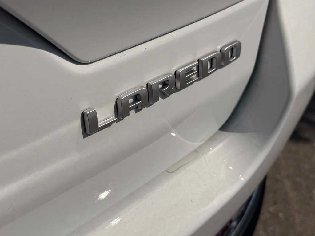New 2026 Bright White Clearcoat Jeep Laredo image 32