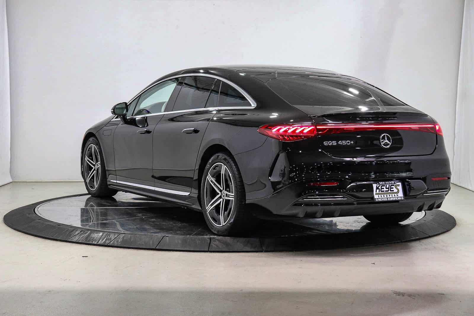 Used 2024 Mercedes-Benz EQS Base with VIN W1KCG2DB1RA048314 for sale in Los Angeles, CA