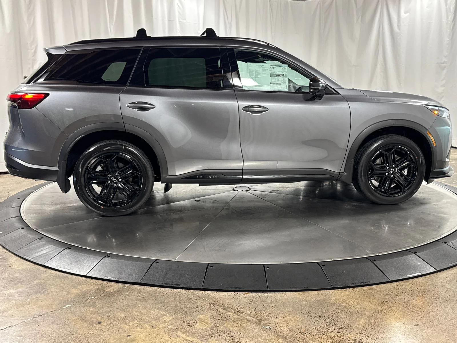 New 2027 GRAPHITE SHADOW INFINITI Sport AWD image 6