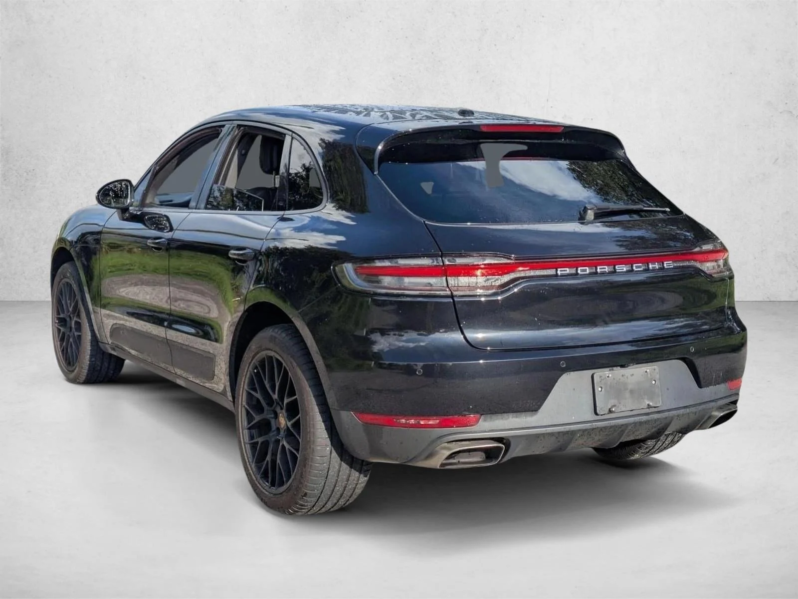 Used 2021 Black Porsche  image 7