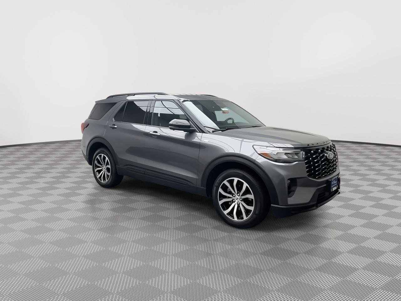 Used 2025 Carbonized Gray Ford ST-Line image 44