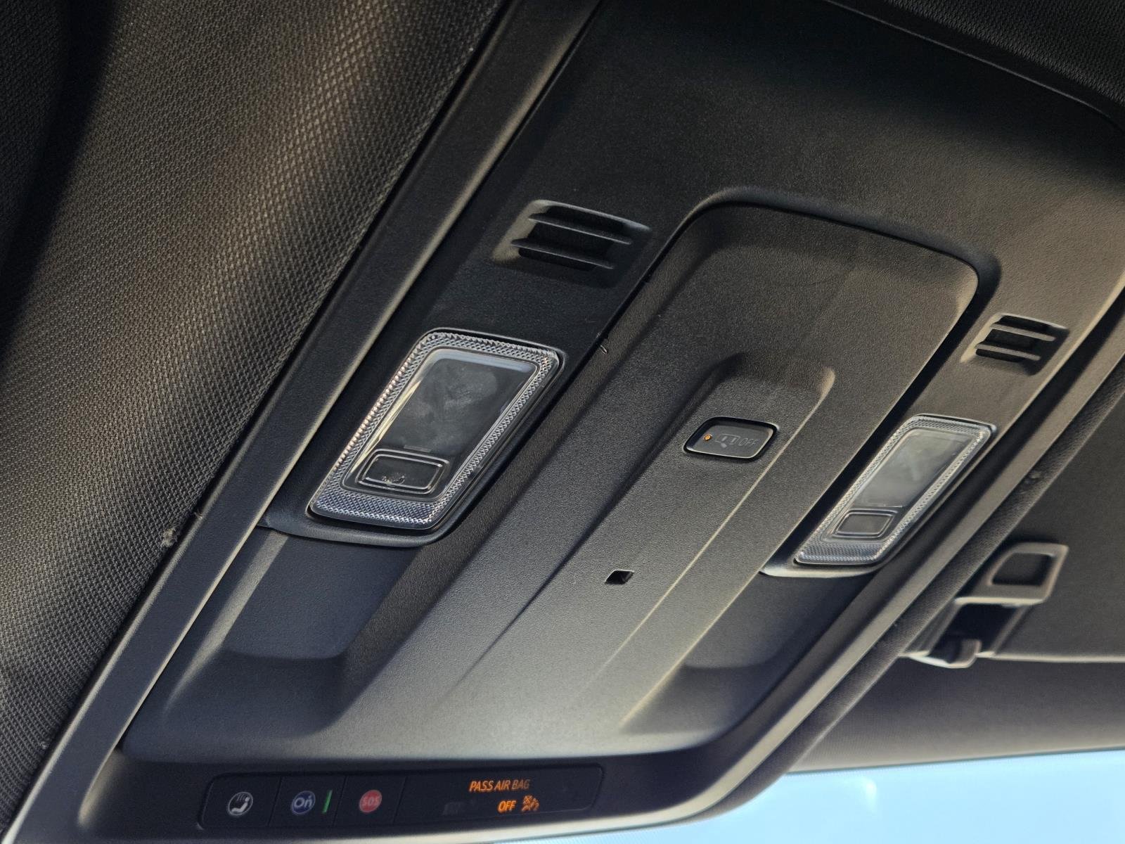 Used 2023 Summit White GMC SLE image 17