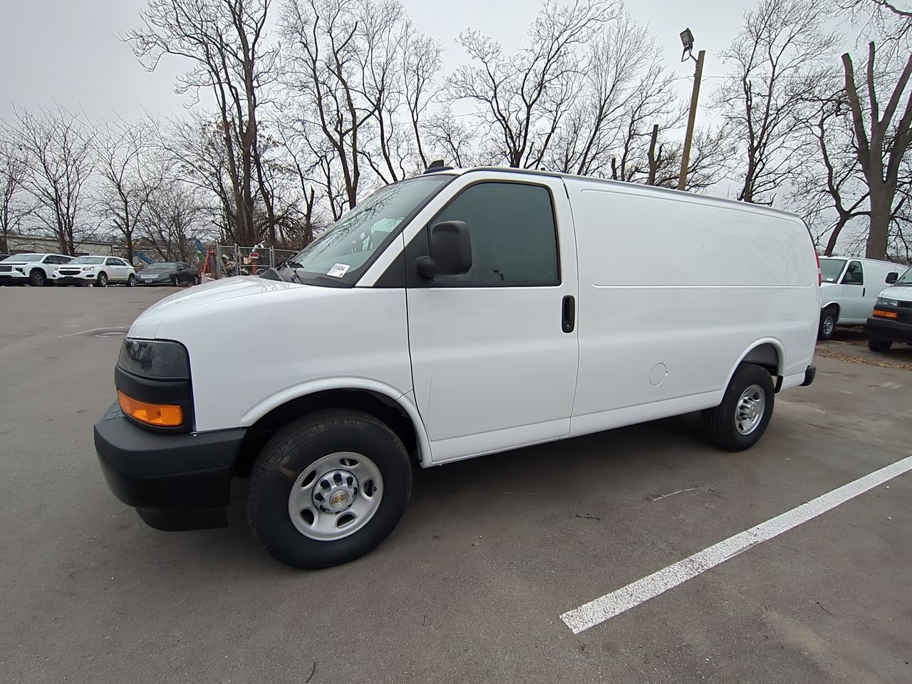 2025 Chevrolet Express 2500 Work Van HD's photo