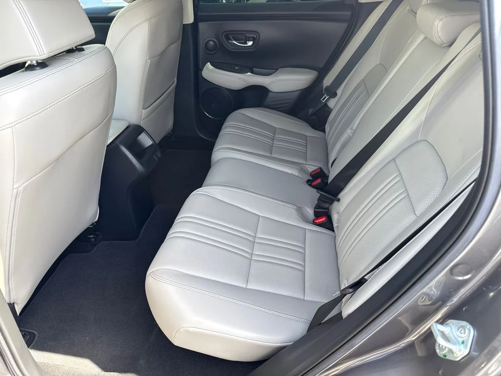 Used 2024 Gray Honda EX-L image 16