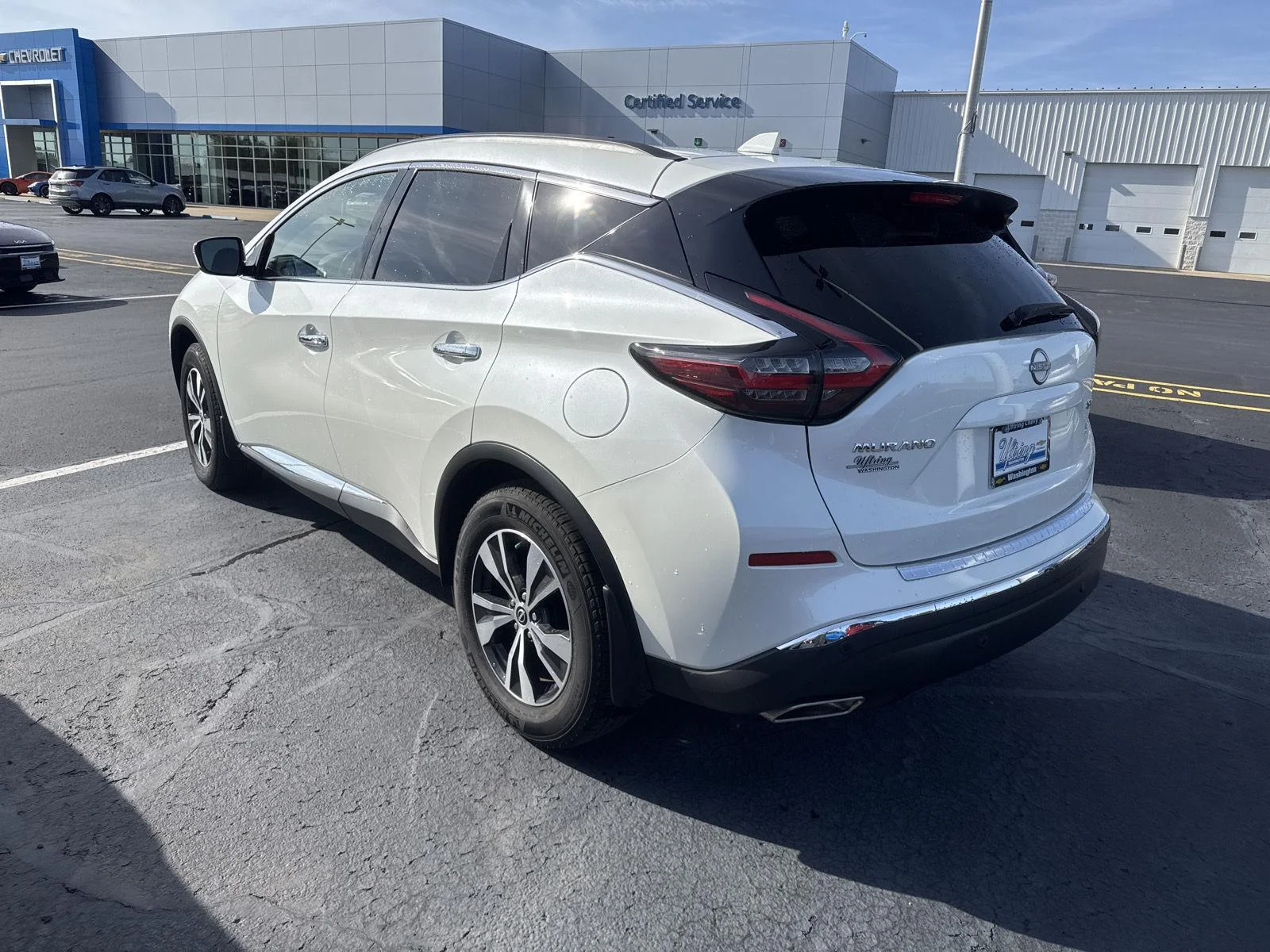 Used 2024 White Nissan SV FWD image 5