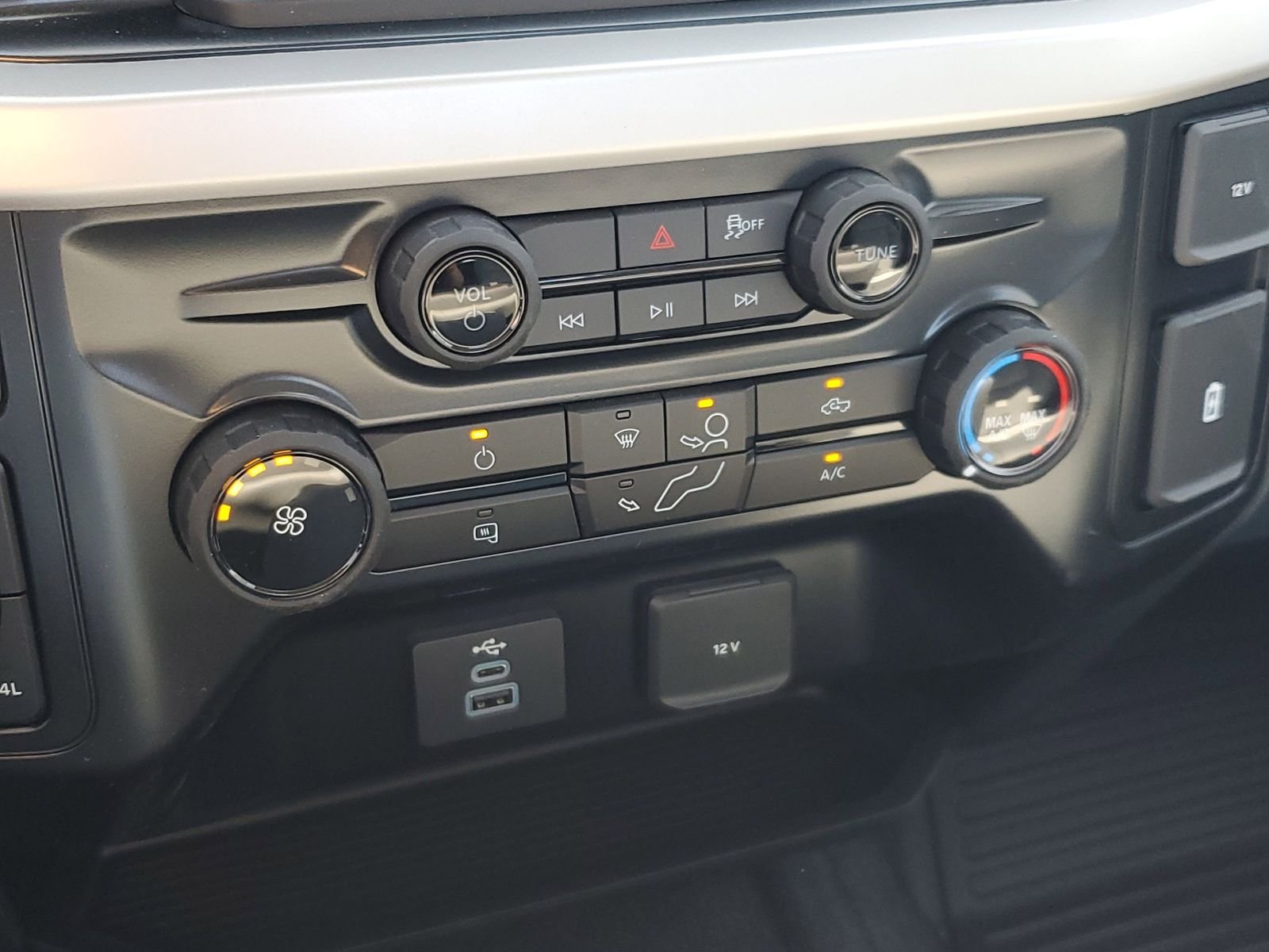 New 2025 White Ford XL image 18