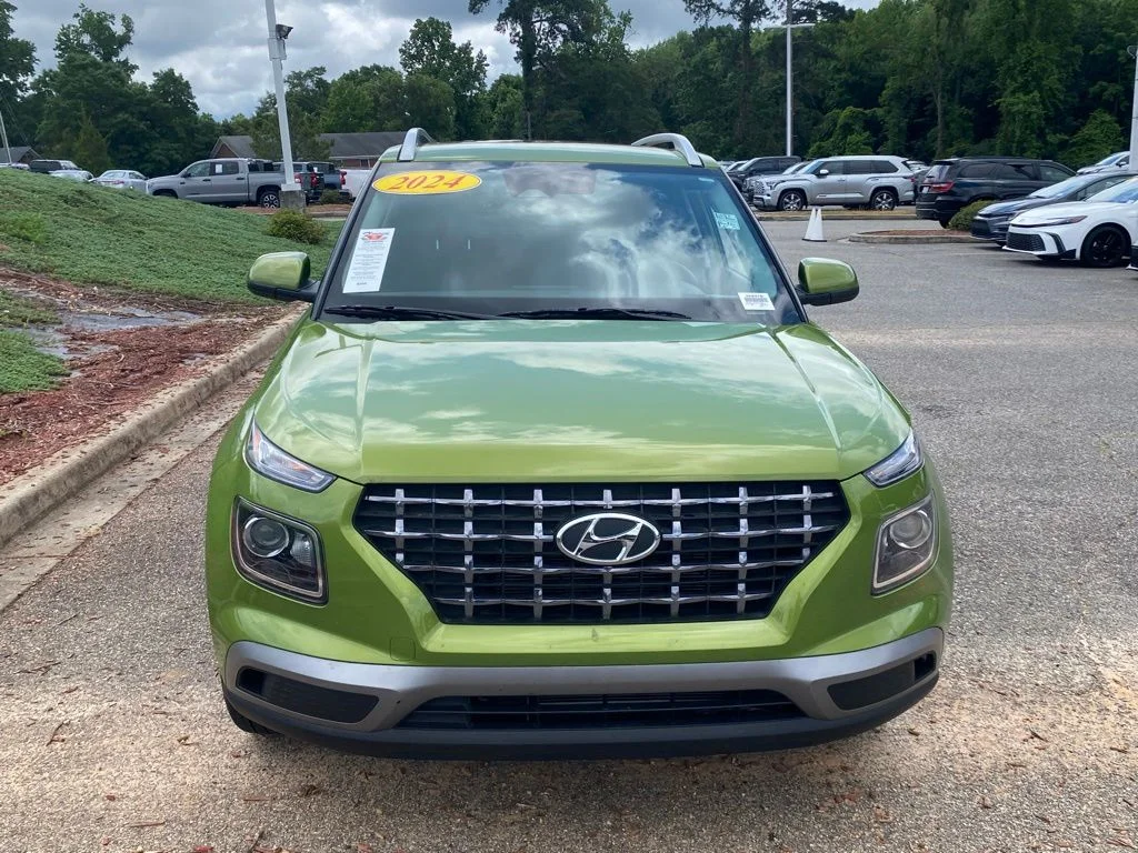 Used 2024 Green Hyundai SEL image 17