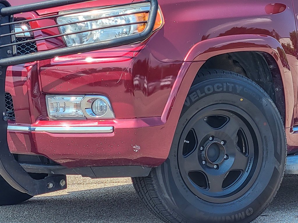 Used 2010 Red Toyota SR5 image 3
