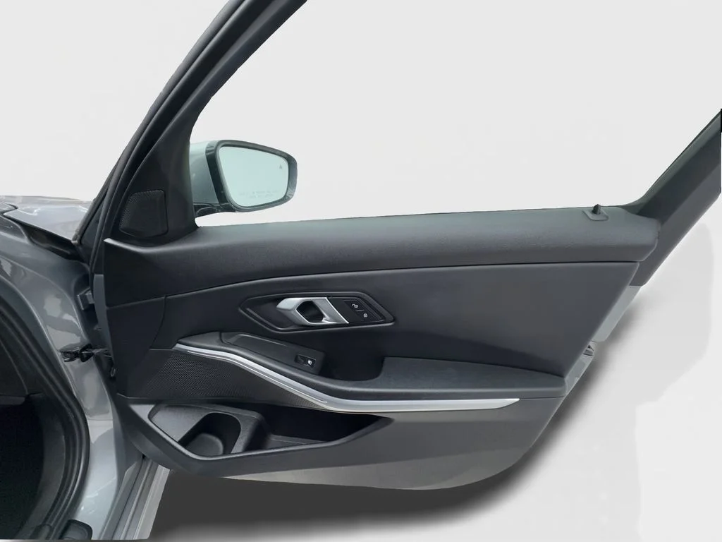 Used 2024 Gray BMW 330i image 34
