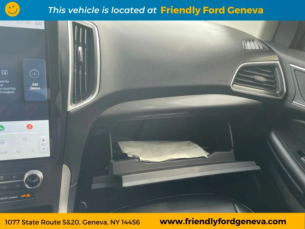 Used 2023 Red Ford SEL image 27
