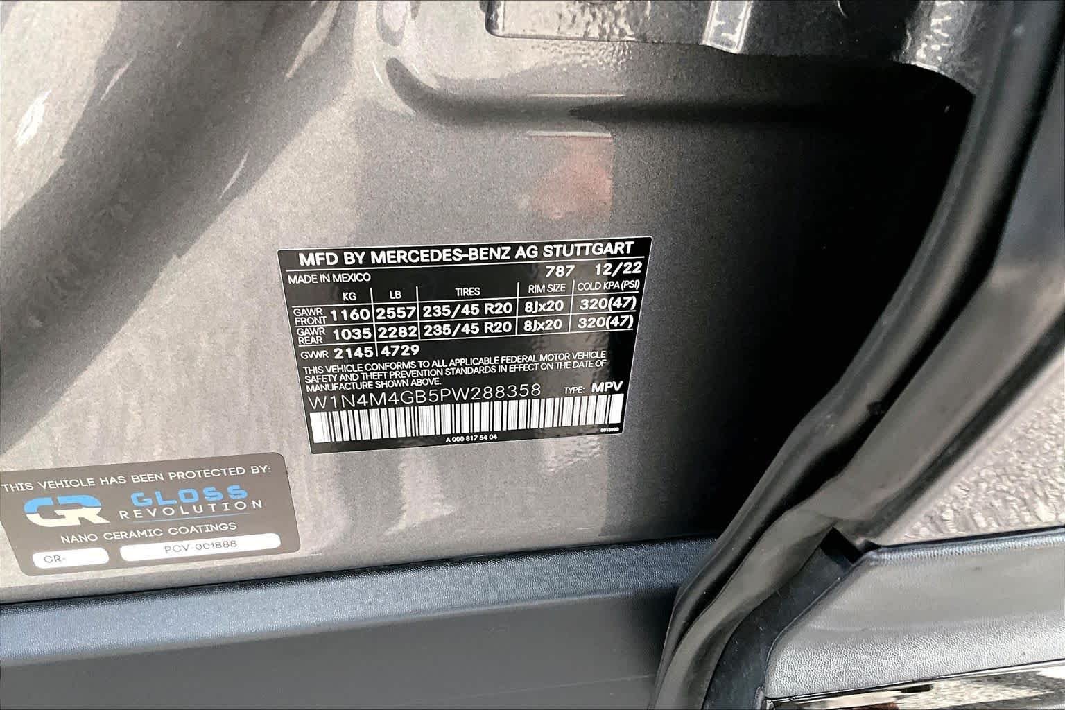 New 2023 Mountain Grey Metallic Mercedes-Benz GLB 250 image 38