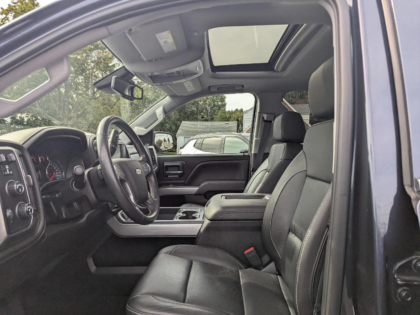 Used 2018 Centennial Blue Metallic Chevrolet LTZ image 25
