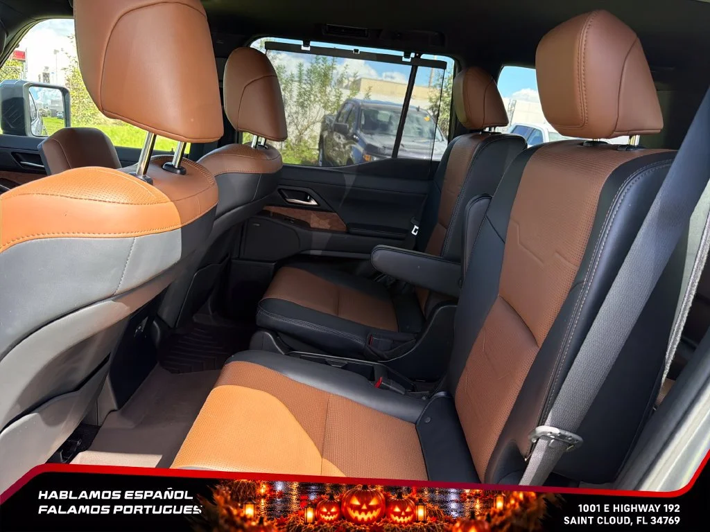 Used 2025 Gray Lexus Luxury image 22