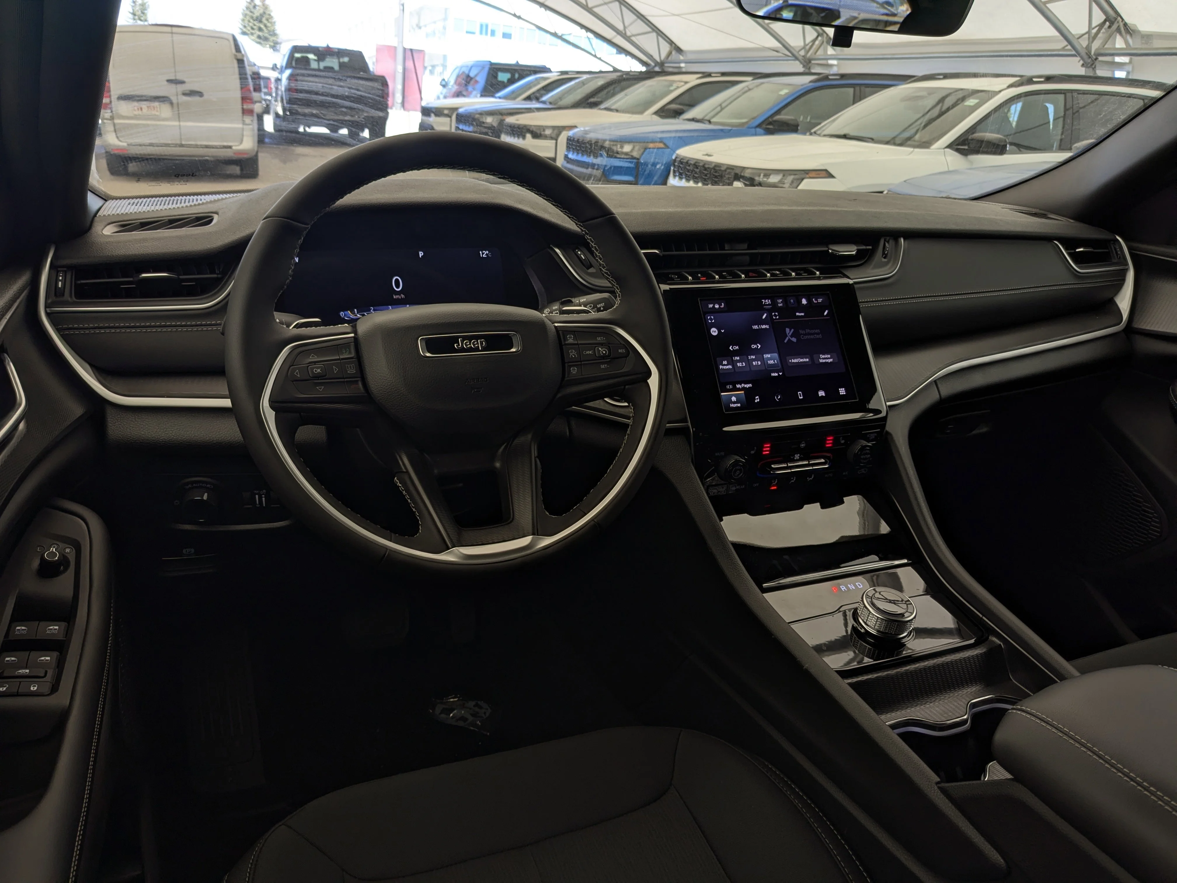 New 2026 White Jeep Laredo - - Classic Theme - 8.4-inch Touchscreen - Heated Seats & Steering Wheel - 3.6L Pentastar V6 image 25
