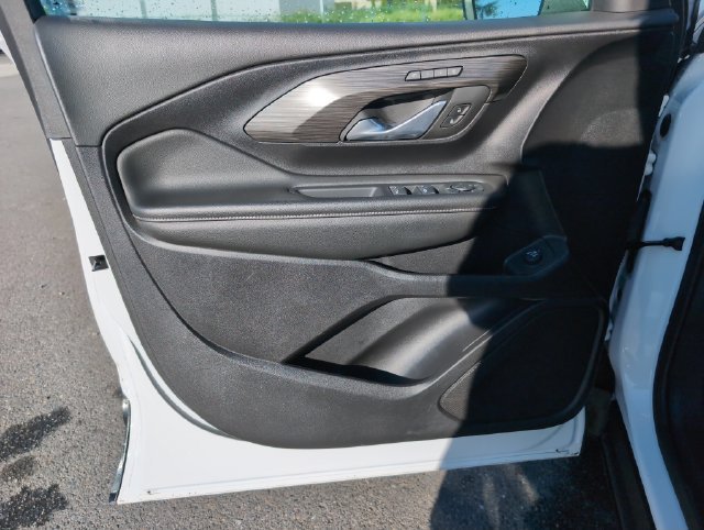 Used 2024 Summit White GMC SLT image 17