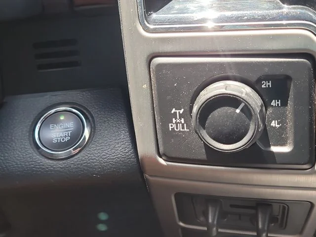 Used 2022 White Ford Platinum image 30
