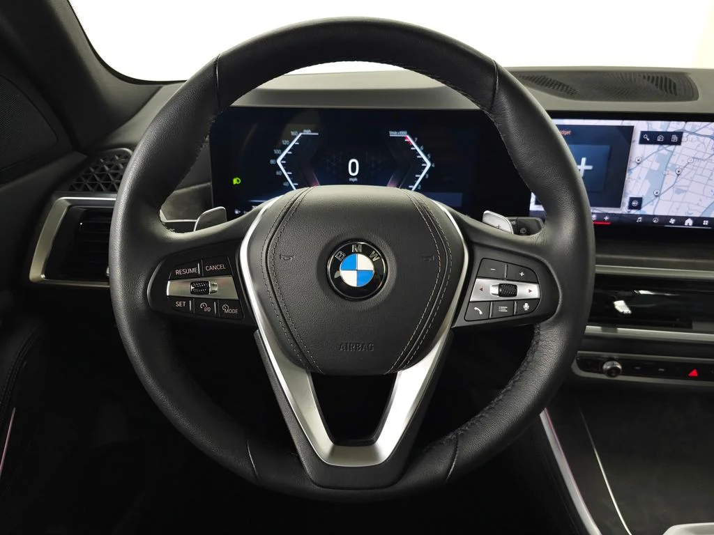 Used 2025 White BMW xDrive40i image 20