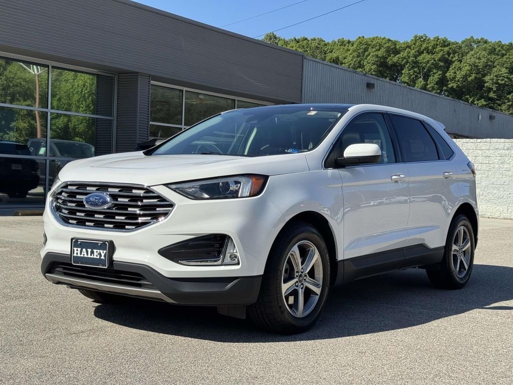 Used 2022 White Ford SEL image 25