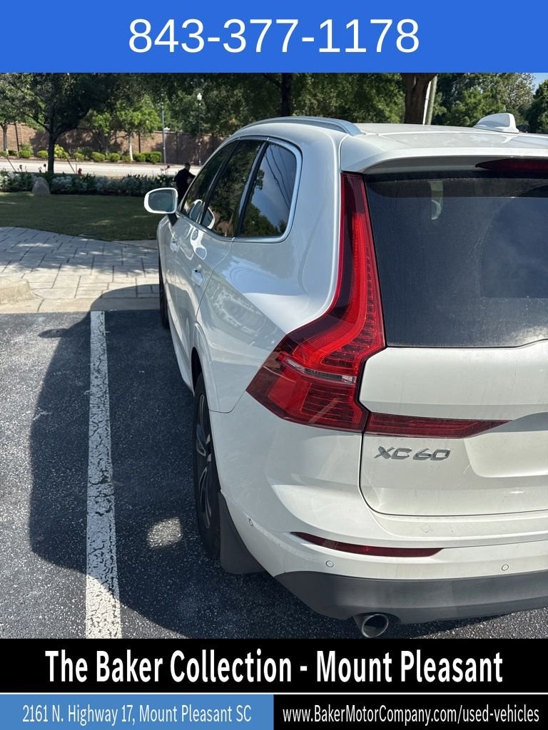 Used 2019 White Volvo T5 Momentum image 4
