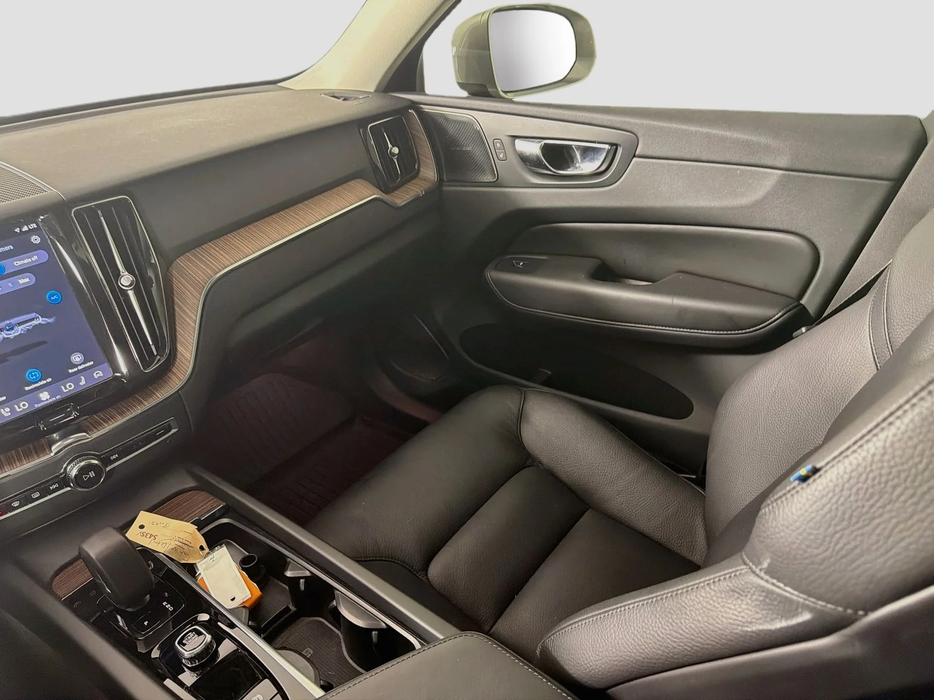 Certified Used 2023 Silver Dawn Volvo Plus image 25