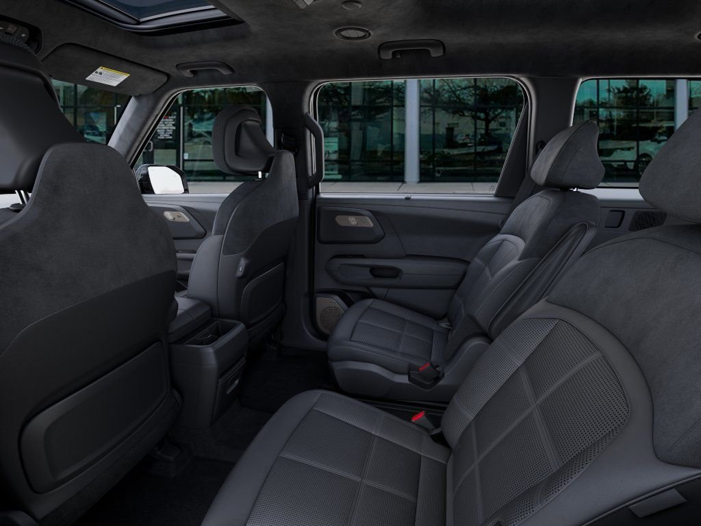 New 2027 Black Kia SX Prestige image 18